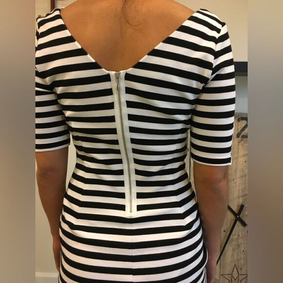 Banana Republic Bodycon Knit Striped Nautical Zip Dress 6 - Picture 2 of 11